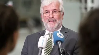Burgemeester Terneuzen stapt definitief op na ruzie over azc