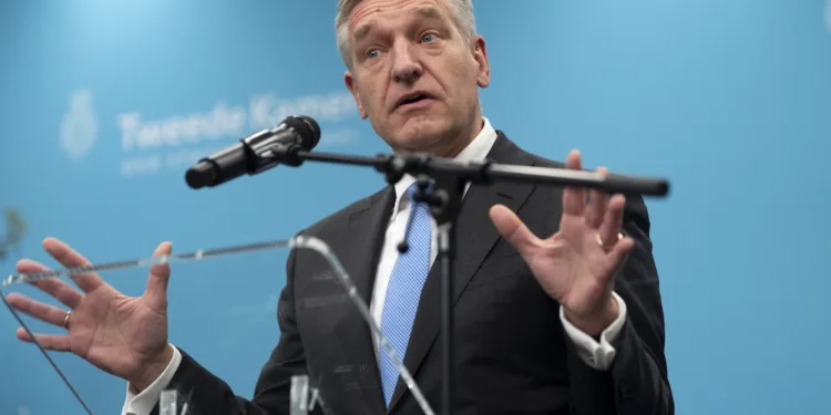 D66, VVD and CDA to move forward with coalition talks