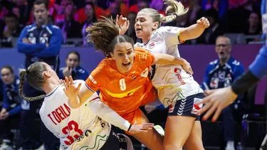 Handbalsters verliezen halve finale WK van te sterk Noorwegen