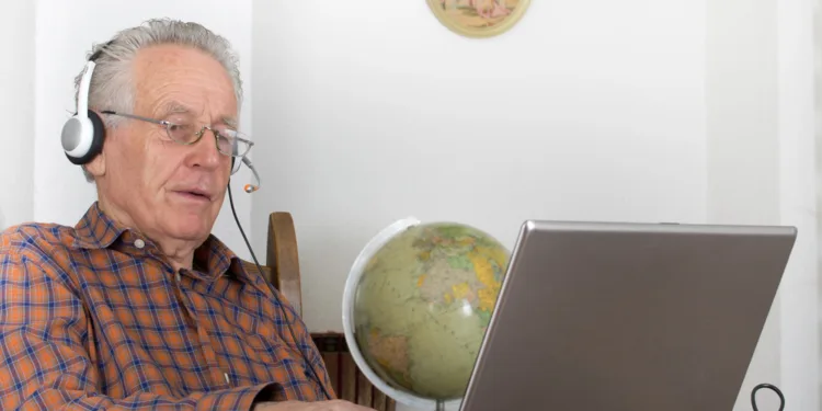 More people think social media information is untrue: CBS