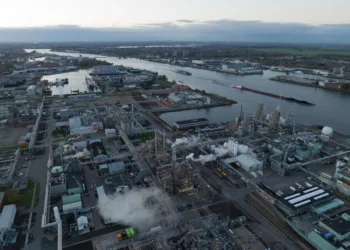 Environmental groups take Dutch state to court over PFAS