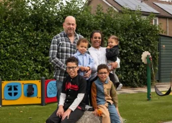 Lidian (39) heeft in weken zonder de kinderen haar auto als huis