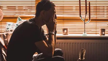 Kunnen geluidsgolven een depressie verminderen? Zo werkt de nieuwe therapie