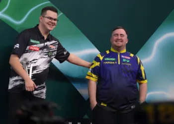 No world darts title for Gian van Veen as Luke Littler wins 7-1