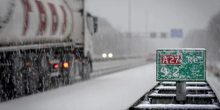 Schiphol grounds all flights as Netherlands hit by heavy snow
