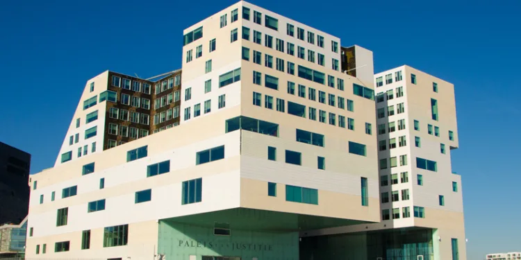 Investors’ group VEB challenges OCI merger plan in court