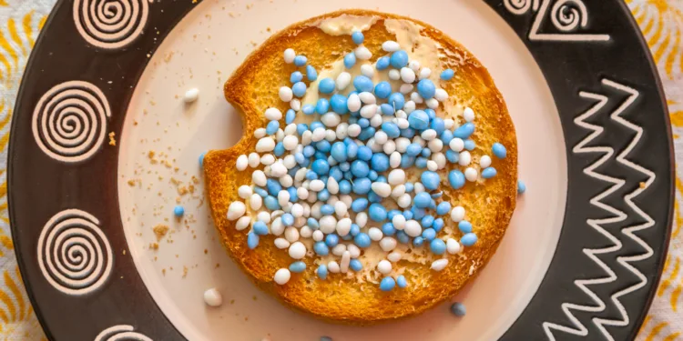 Noor and Noah top most popular names for babies in 2025