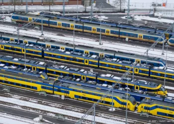Treindienstregeling het hele weekend afgeschaald om sneeuw en ijs