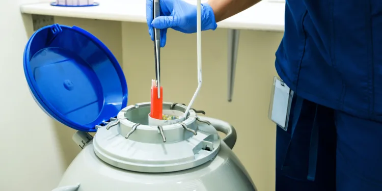 Mother compensated for “fertility doctor as father” scandal