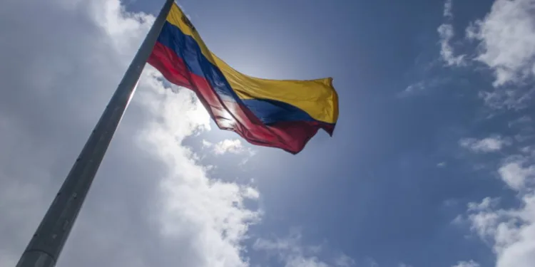 Venezuela releases 3 Dutch nationals from jail, minister says