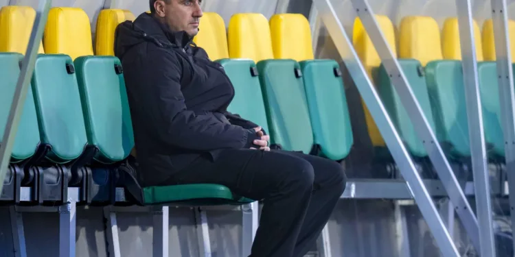 Echteld vervangt vertrokken hoofdtrainer Martens bij AZ
