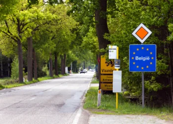Touted Belgian road toll fee is too high, Dutch minister says