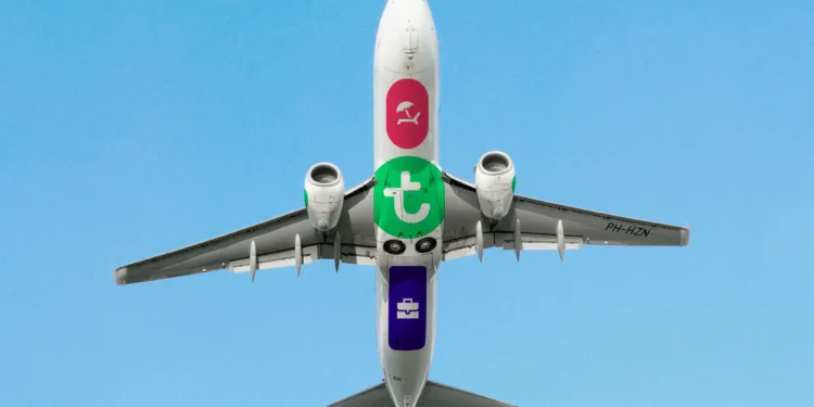 Dutch airlines ground Middle East flights as tensions mount