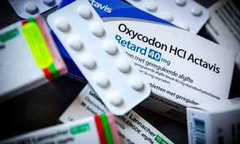 Gebruik je antibiotica én pijnstillers? Dat is niet altijd slim, blijkt uit onderzoek