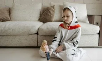 ‘Ik wil niet meer dat mijn dochter (9) uit logeren gaat’