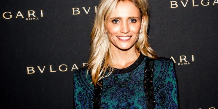 Dutch model Yfke Sturm says contact with Epstein was “naïve”
