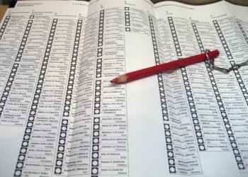 Extremist links emerge on Forum local election candidate lists