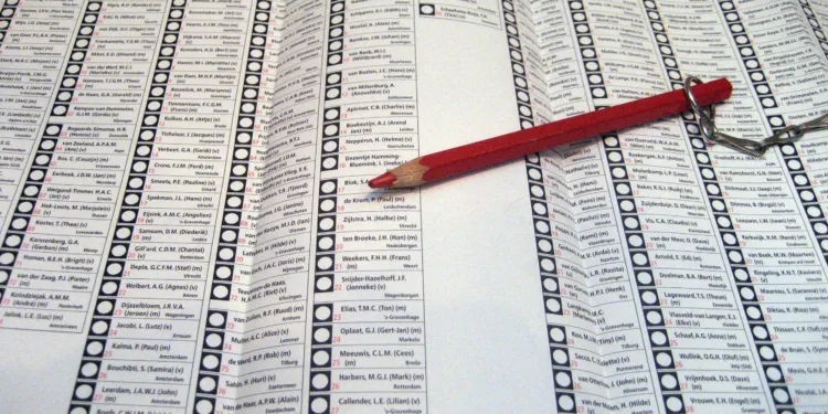 Extremist links emerge on Forum local election candidate lists