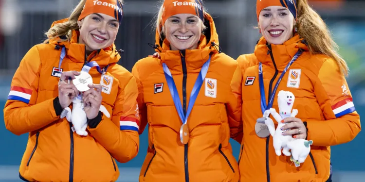 Silver for the Dutch women in skating team pursuit