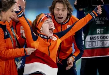 Gold for Antoinette Rijpma-de Jong in the 1,500m speed skating