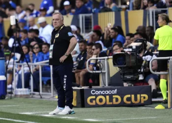 Dick Advocaat quits as Curaçao team boss: “Family comes first”