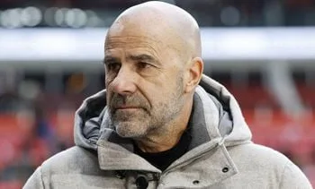 PSV-trainer Bosz verlengt aflopend contract met twee jaar