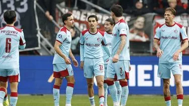 Feyenoord wint uitduel met FC Utrecht en staat weer tweede