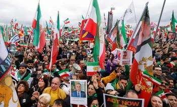 Massale betoging in München tegen regime Iran