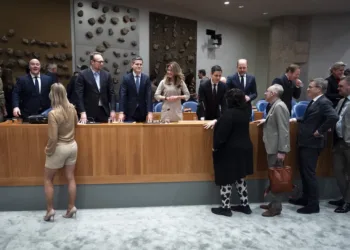 New Dutch PM Rob Jetten kicks off his cabinet with “calm” debate