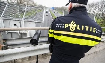 Flinke stijging boetes appen achter het stuur