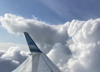 KLM shakes up management team, evaluates January snow chaos