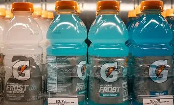 Elektrolyten nodig? Voor de meeste sporters is water genoeg