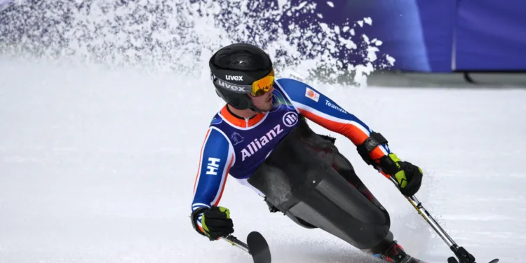 Jeroen Kampschreur wins first Dutch gold medal of Paralympics