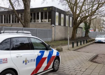 Explosion outside Jewish school in Amsterdam: “targeted attack”