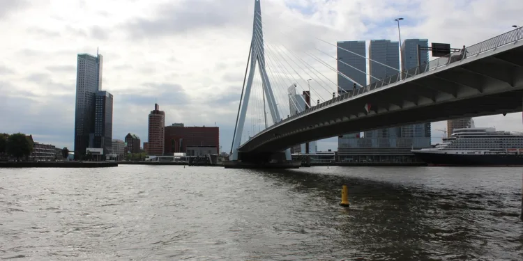 The cameras have ears in Rotterdam trial to combat noisy cars