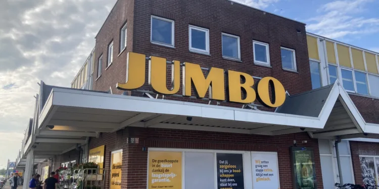 Jumbo to start advertising bargain meat deals again