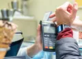 Smartphone more popular than card to make payments in 2025
