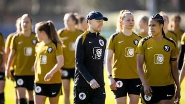 Voetbalsters beginnen WK-kwalificatie met gelijkspel in Polen