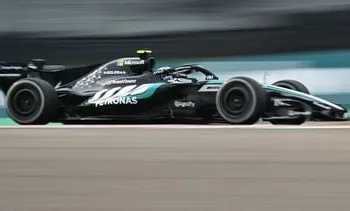 Antonelli zegeviert ook in Grote Prijs Japan, Verstappen achtste