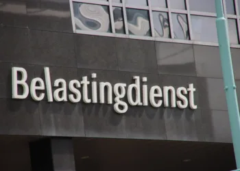 Local and left-wing politicians call for 30% ruling to go