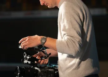 ’54 uur in een vliegtuig in 3 weken’