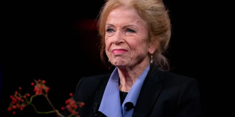 Tv-icoon Sonja Barend (86) overleden