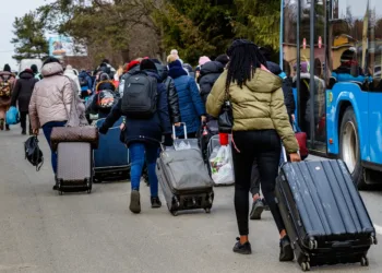 Senate rejects bill to criminalise living in NL without papers