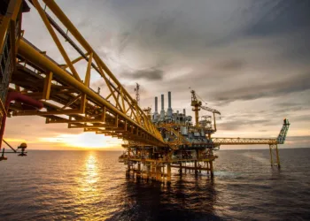 Energy firms fight €2.7 billion of 2022 Dutch windfall tax