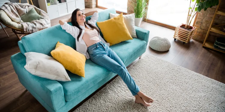 More 25 to 35-year-olds are still living at home, CBS says