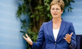 ‘Ongekend dreigingsbeeld, nationale veiligheid onder druk’