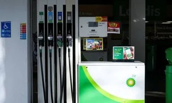BP verdubbelt winst door sterke oliehandel na begin Iranoorlog