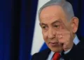 Netanyahu kondigt bij bezoek aan Zuid-Libanon meer aanvallen aan