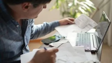 Zoveel schulden hebben Nederlanders gemiddeld