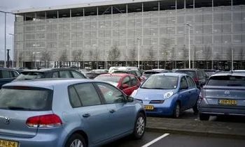 Parkeren bij het vliegveld was nog nooit zo duur